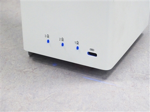 batterie-halterung-led-anzeige